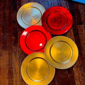 Gold and red (5) chargers vguc